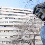 De los 40 vecinos del bloque Venus en la Mina, sólo ocho tenían el contrato de luz en regla.