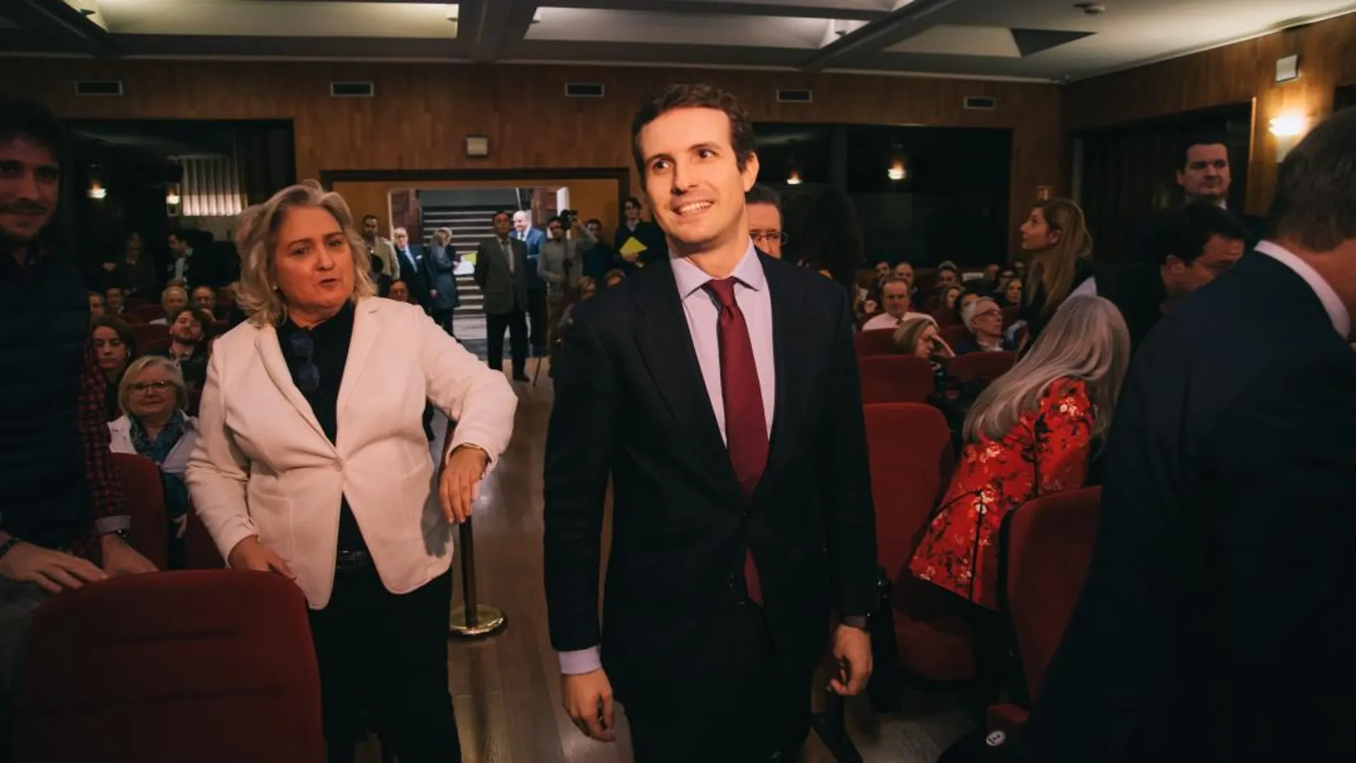 Pablo Casado, ayer a su llegada al Ateneo de Valencia