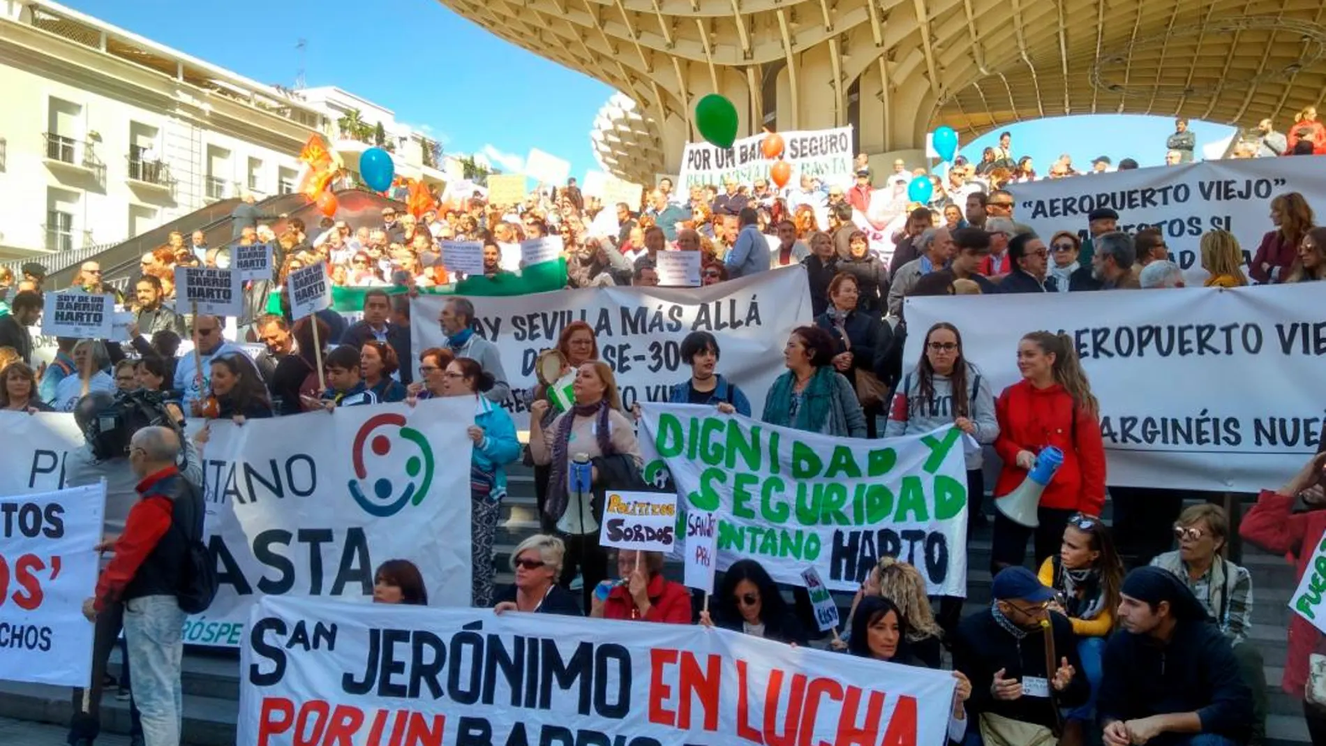 La manifestación congregó a unas 2.500 personas