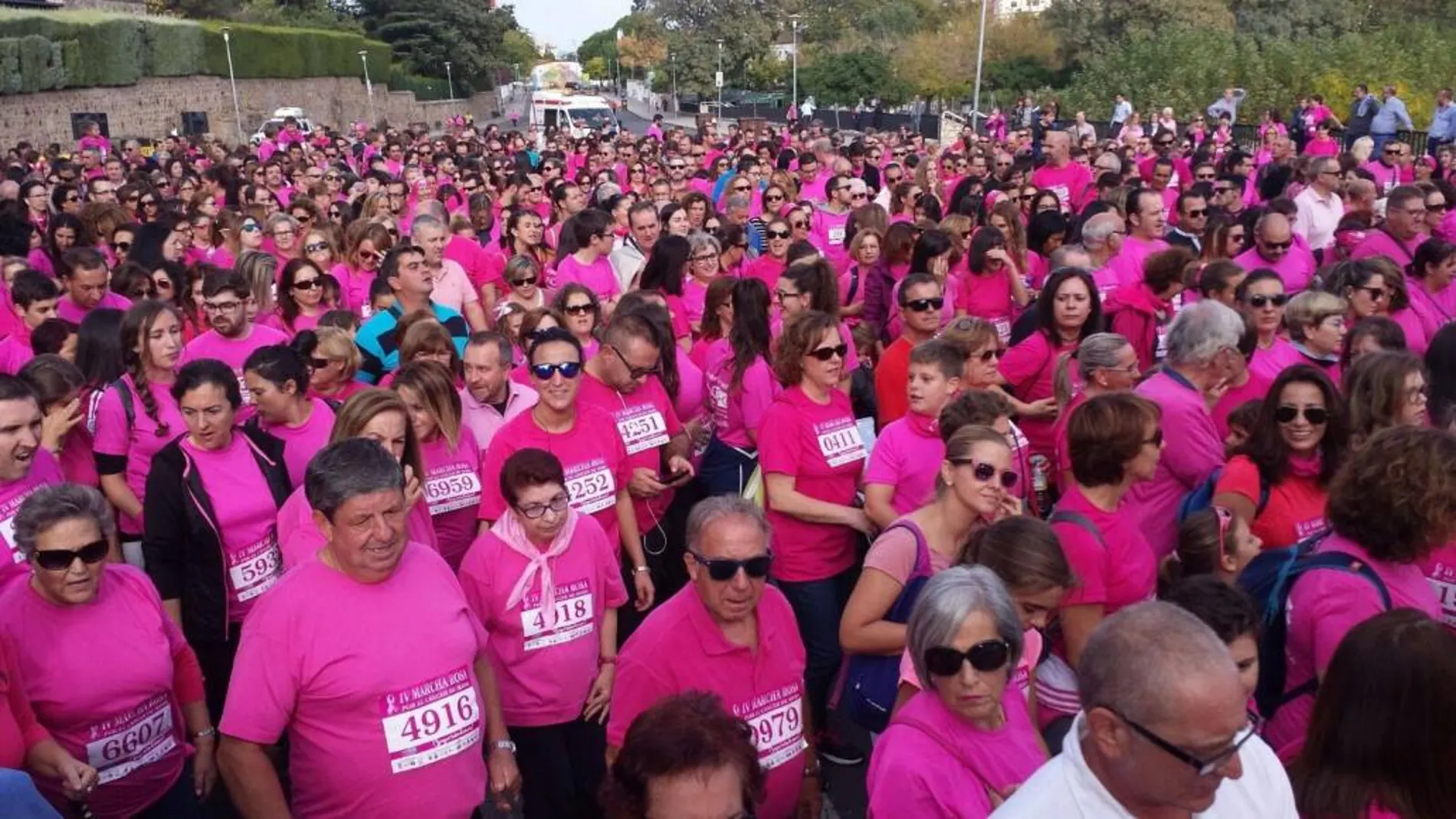 Una de las muchas carreras para concienciar en la lucha contra el cáncer que se celebran en España