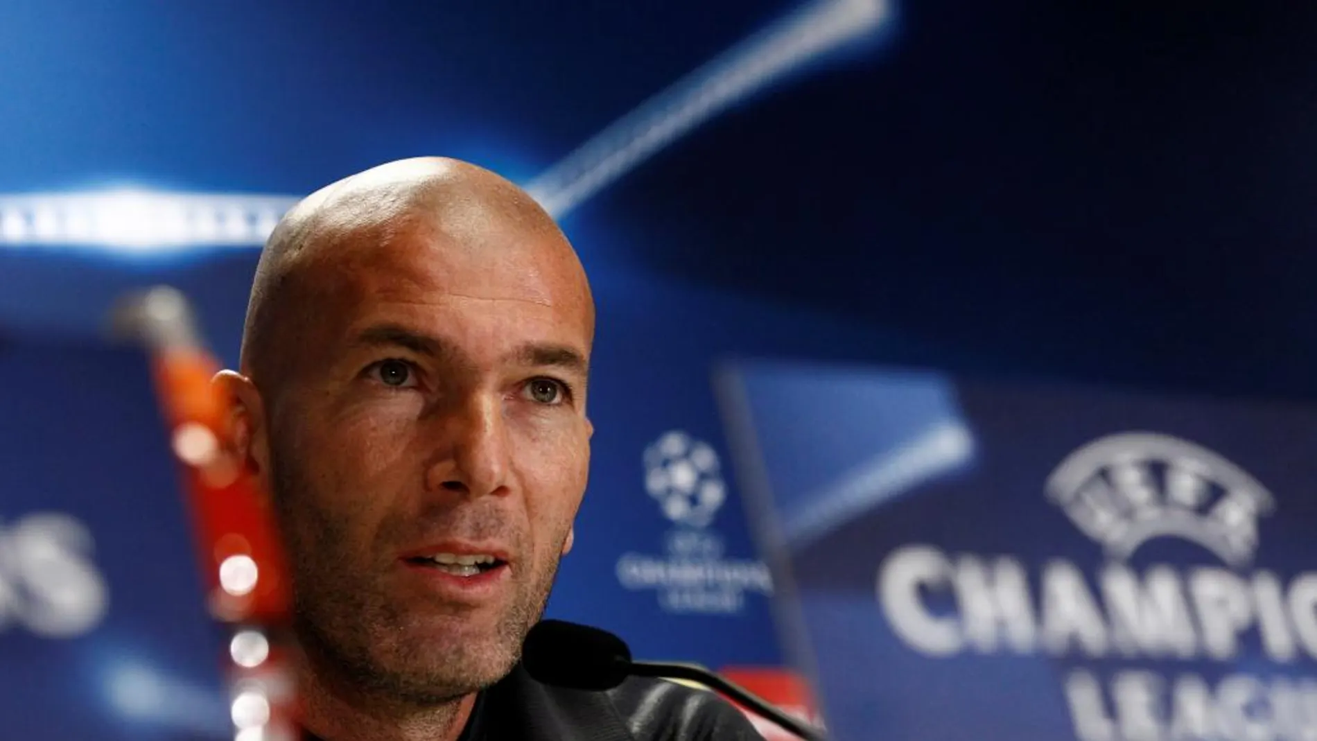 El entrenador del Real Madrid, Zinedine Zidane, en rueda de prensa
