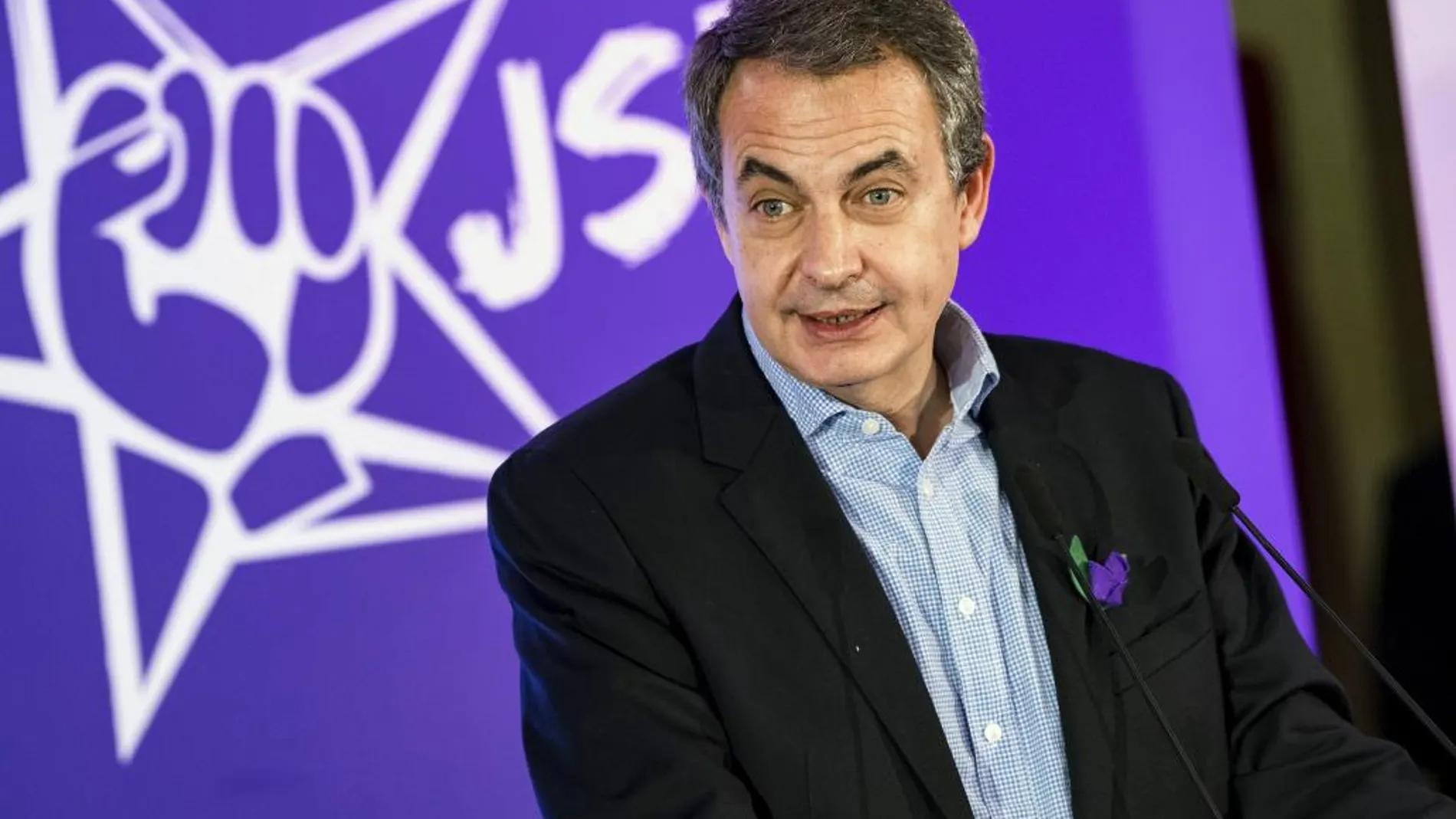 José Luis Rodríguez Zapatero, durante el acto en el que ha recibido el "Premio Violeta"de las Juventudes Socialistas de España (JSE).
