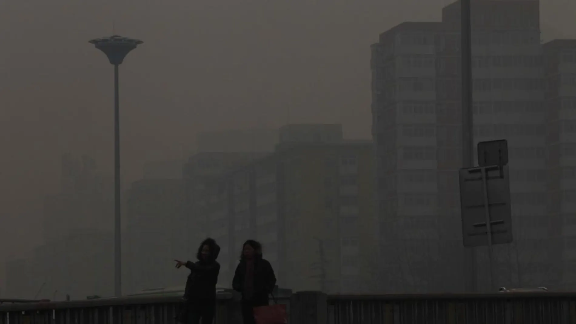 Una calle de Pekín cubierta de contaminación, en una imagen de archivo