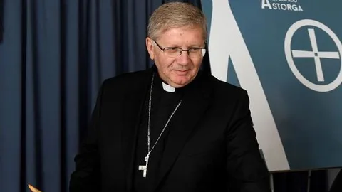El obispo de Astorga, Juan Antonio Menéndez / Foto: Efe