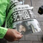 La imagen de Asahara en los diarios nipones. Foto: Ap