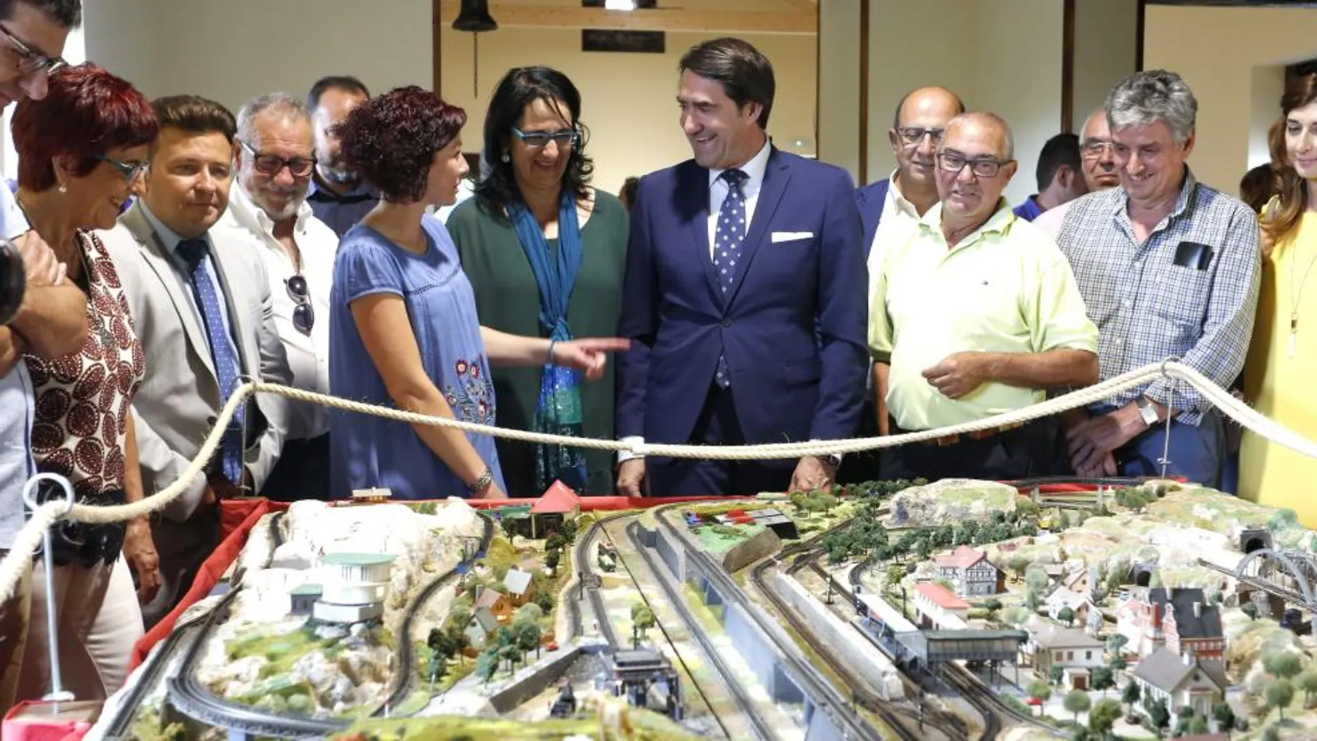 El consejero de Fomento y Medio Ambiente, Juan Carlos Suárez-Quiñones, inaugura el Museo del Ferrocarril de Brañuelas (León)