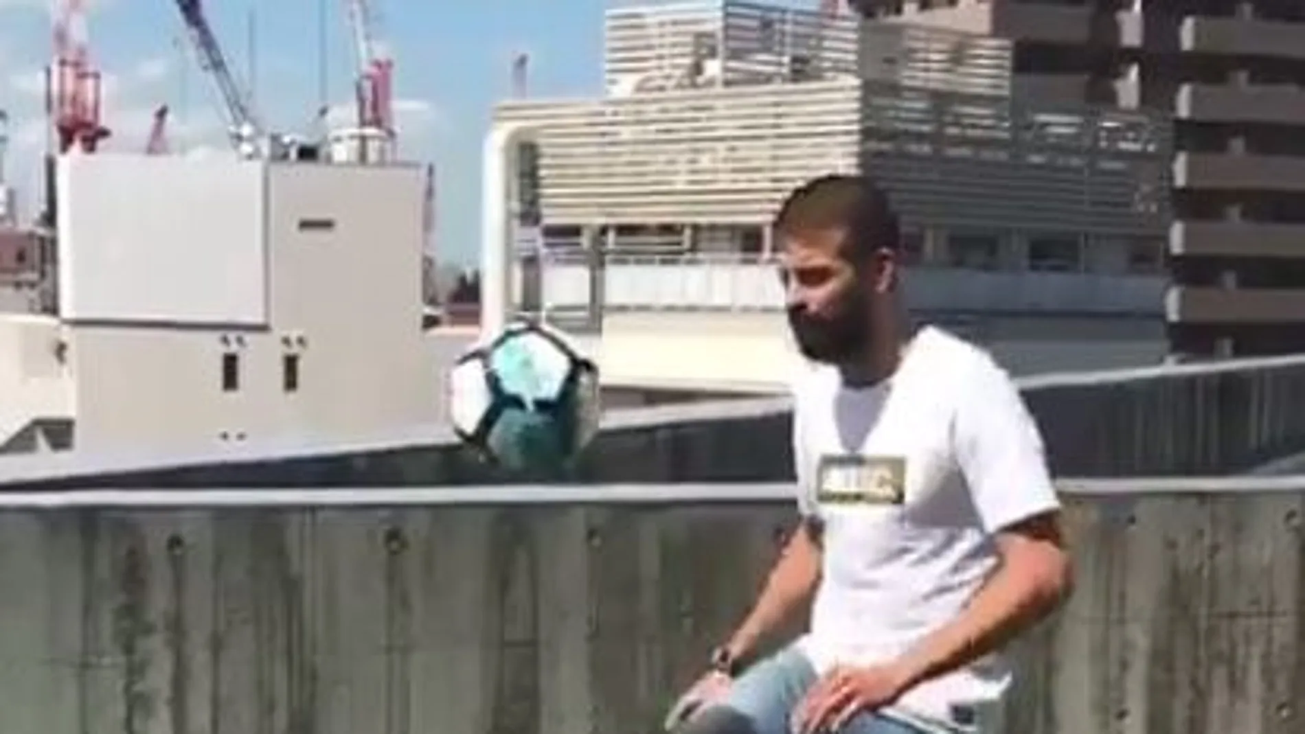 La broma pesada de Gerard Piqué en Japón