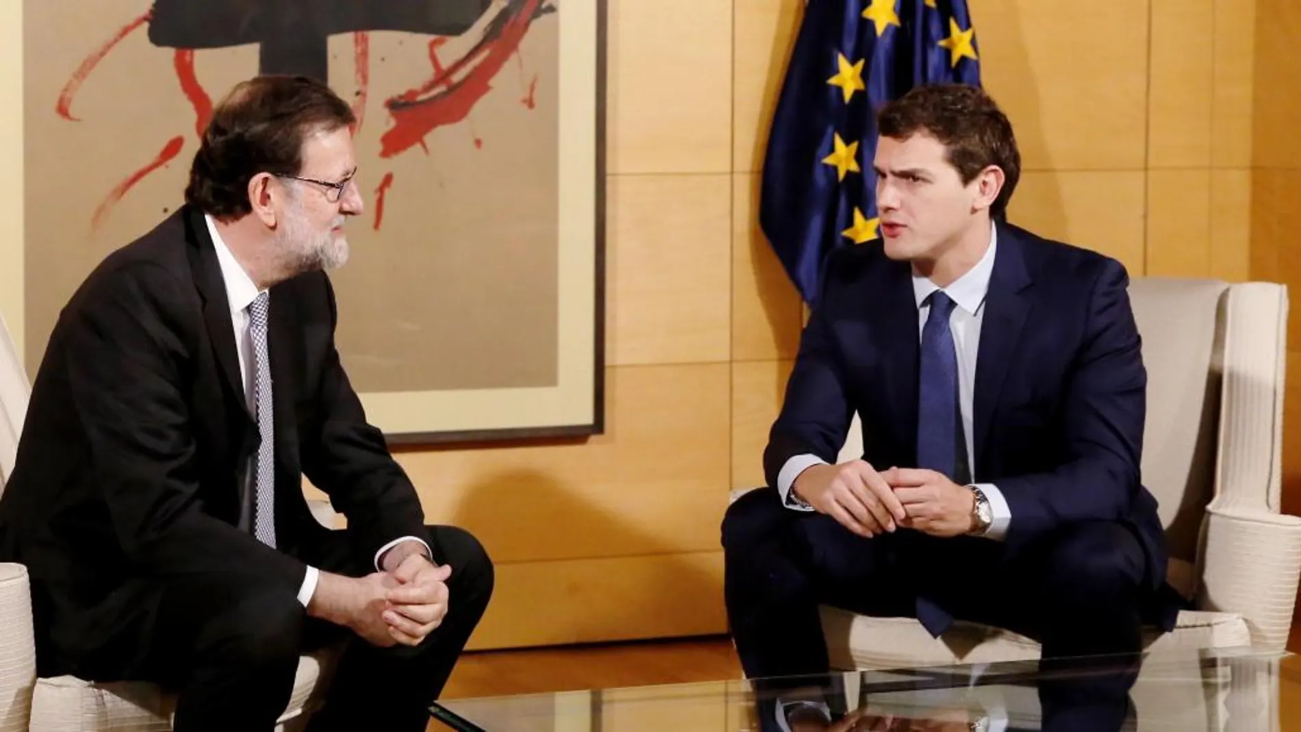 Mariano Rajoy y Albert Rivera durante la reunión mantenida el pasado mes de febrero
