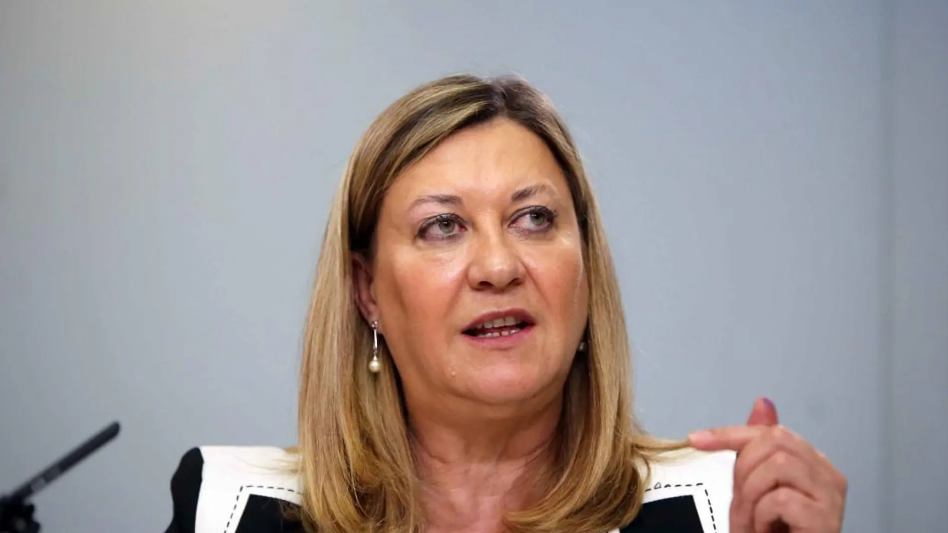 La consejera de Hacienda, Pilar del Olmo, vuelve a mostrar su descontento con el ministro Montoro