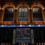 Panel informativo de la Bolsa de Madrid esta semana