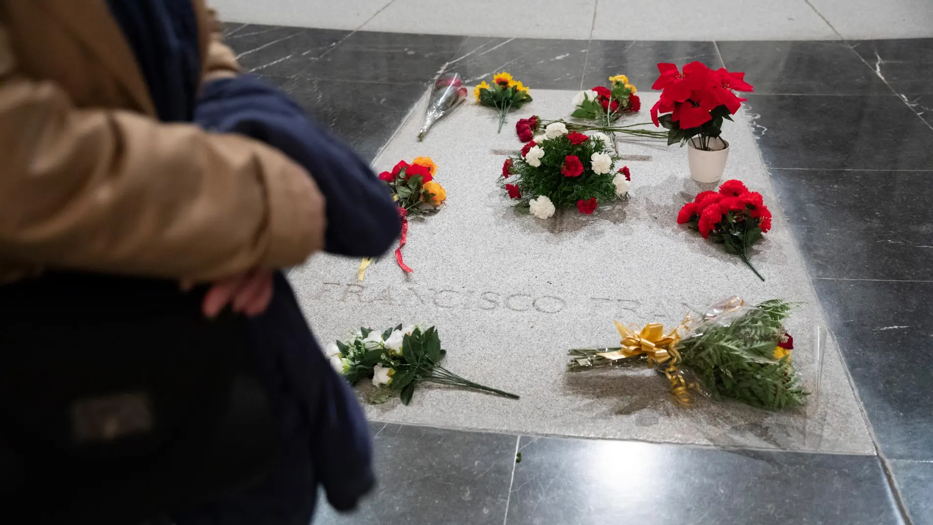 Tumba donde descansan los restos de Francisco Franco en el Valle de los Caídos