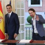 Pedro Sánchez y Pablo Iglesias firmaron esta semana un acuerdo para los presupuestos generales del Estado de 2019 / Foto: Efe