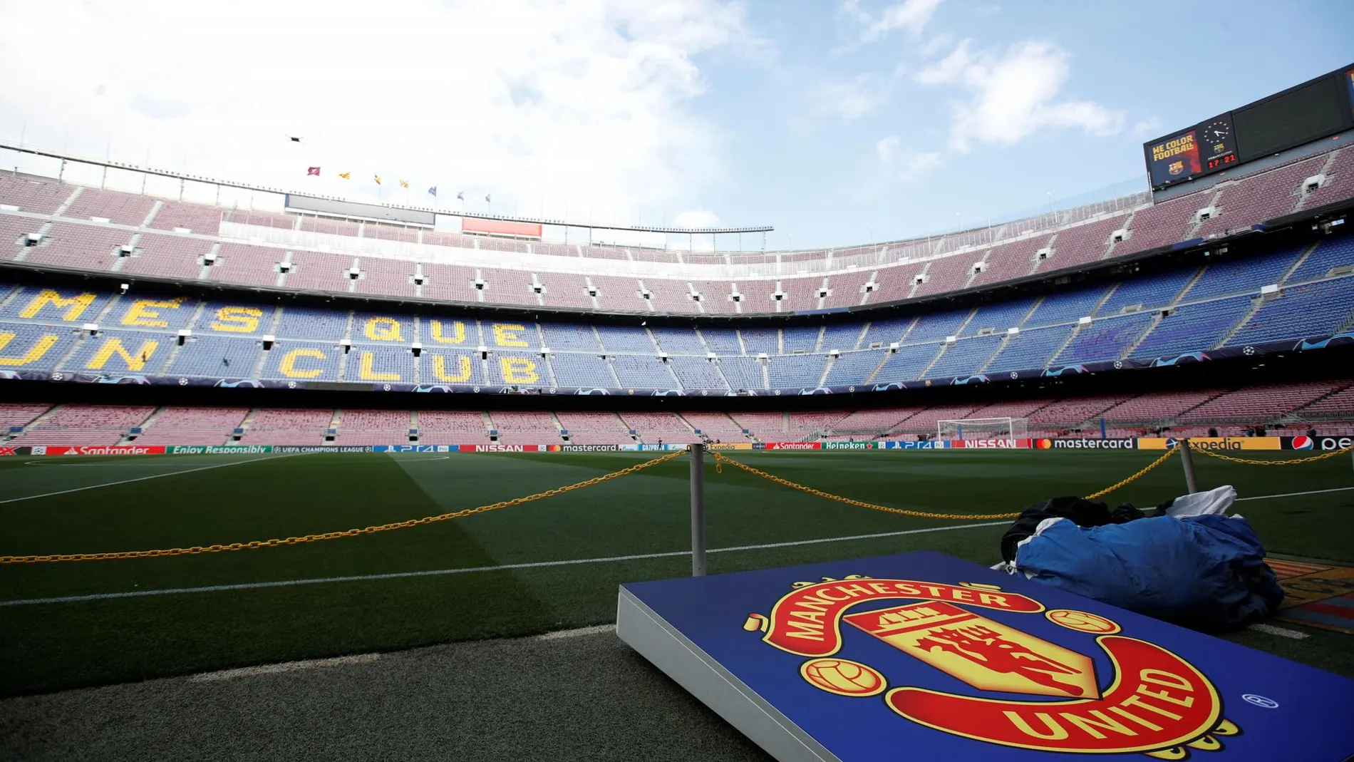 El Camp Nou, horas antes de la vuelta de cuartos de la Liga de Campeones