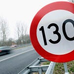 El Gobierno aprueba la ley que permitirá conducir a 130 km/h a partir de primavera...