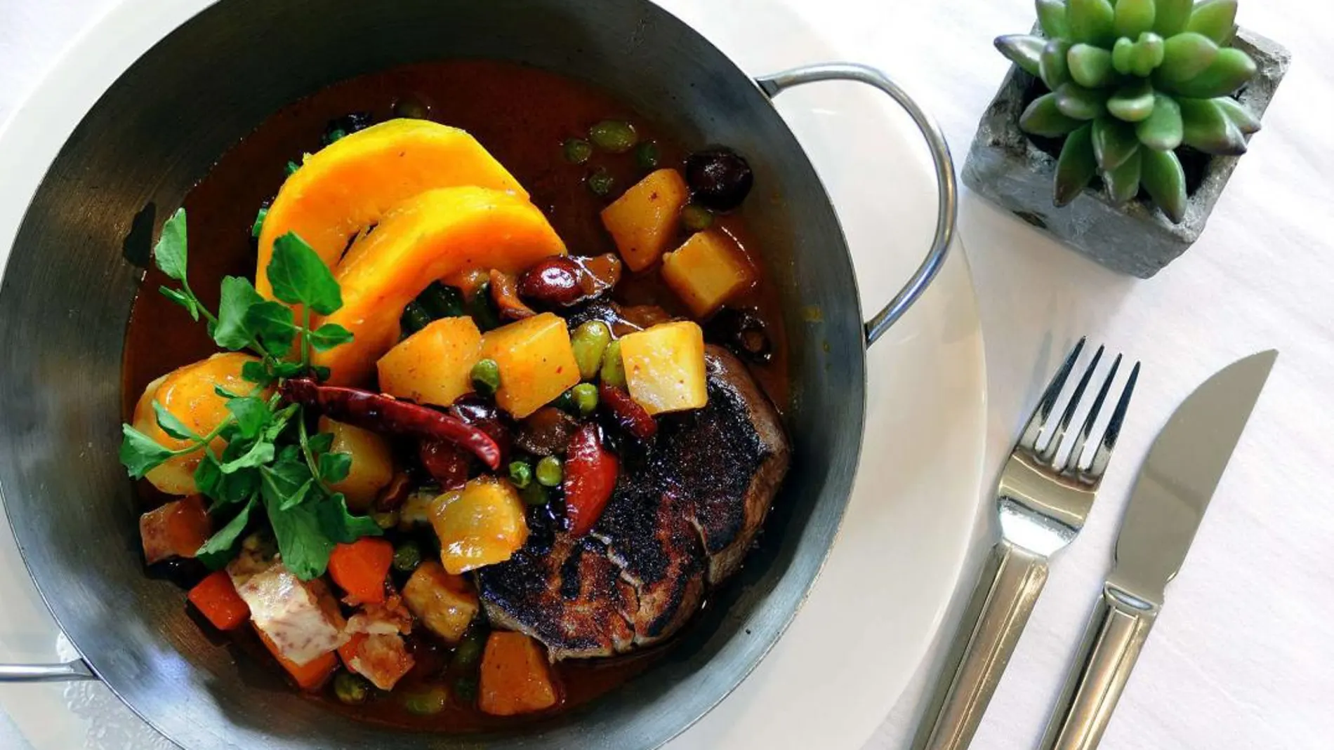 Massaman curry. Cordon Press