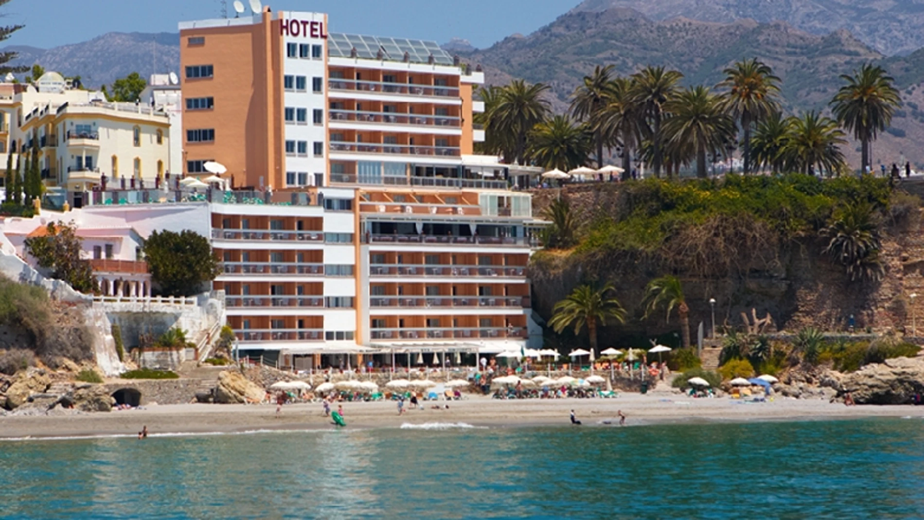 El hotel Balcón de Europa donde ha dado a luz la turista