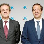 Jordi Gual, presidente de CaixaBank, y Gonzalo Gortázar, consejero delegado de la entidad