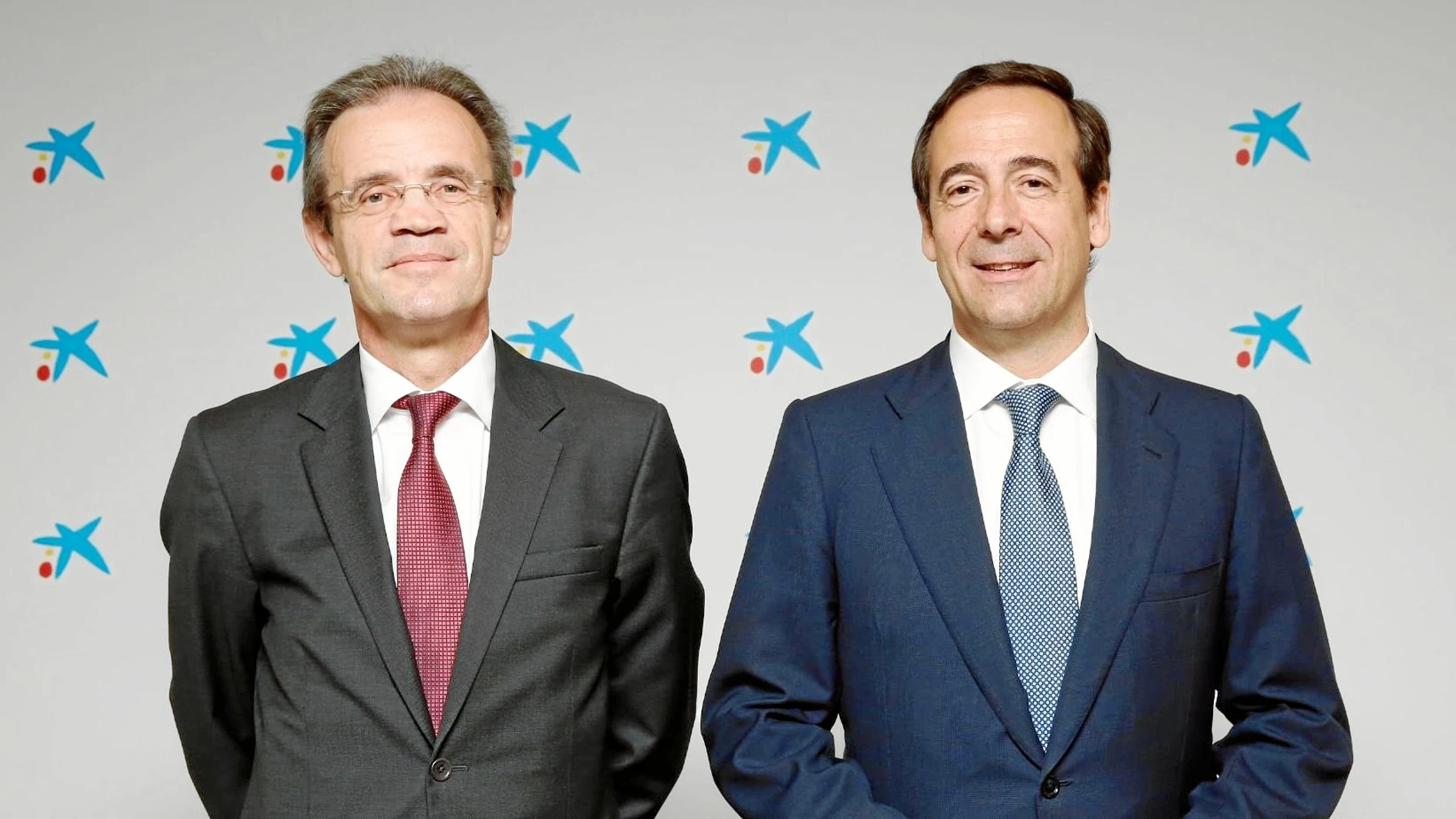 Jordi Gual, presidente de CaixaBank, y Gonzalo Gortázar, consejero delegado de la entidad