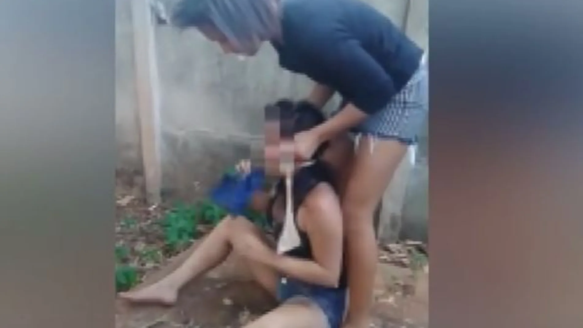 Cuatro jóvenes torturan durante cuatro horas a una compañera de instituto en Brasil