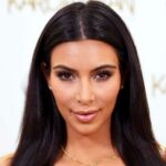 Kim Kardashian muestra todos sus trucos de maquillaje en este tutorial de belleza