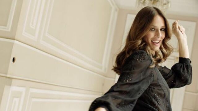 La presentadora; embajadora de L'Oreal