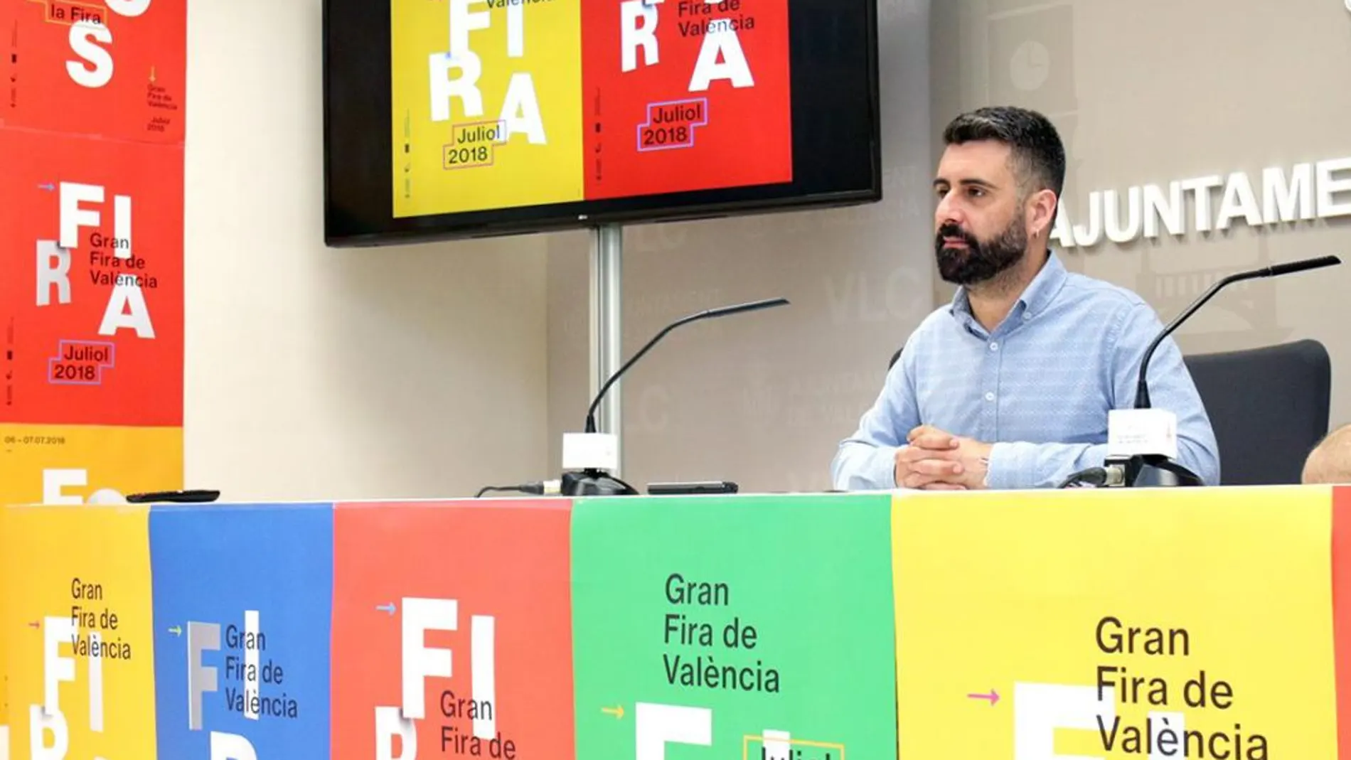 Fuset ha dado hasta tres valoraciones distintas de los contratos menores adjudicados en 2016, según remitiera la información a la Sindicatura, al Tribunal de Cuentas o al Portal de Transparencia. El concejal tiene una causa abierta en el juzgado por fraccionamiento de contratos.