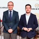 El vicepresidente de la Diputación de Valladolid, Víctor Alonso, presenta las celebraciones, junto al diputado Agapito Hernández, y los alcaldes Roberto Díez y Alberto Magdaleno