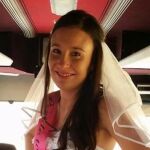 Una profesora, violada, asesinada y quemada seis días antes de su boda