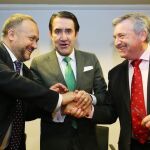 Suárez-Quiñones, Valcarce y Álvarez Courel suscriben el convenio