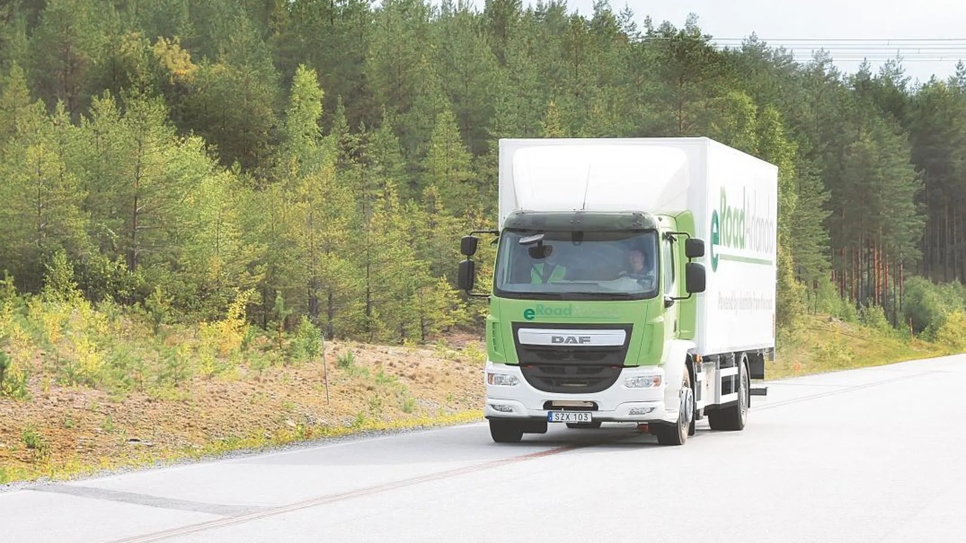 Suecia cuenta con dos kilómetros de carretera electrificada para el servicio de correos