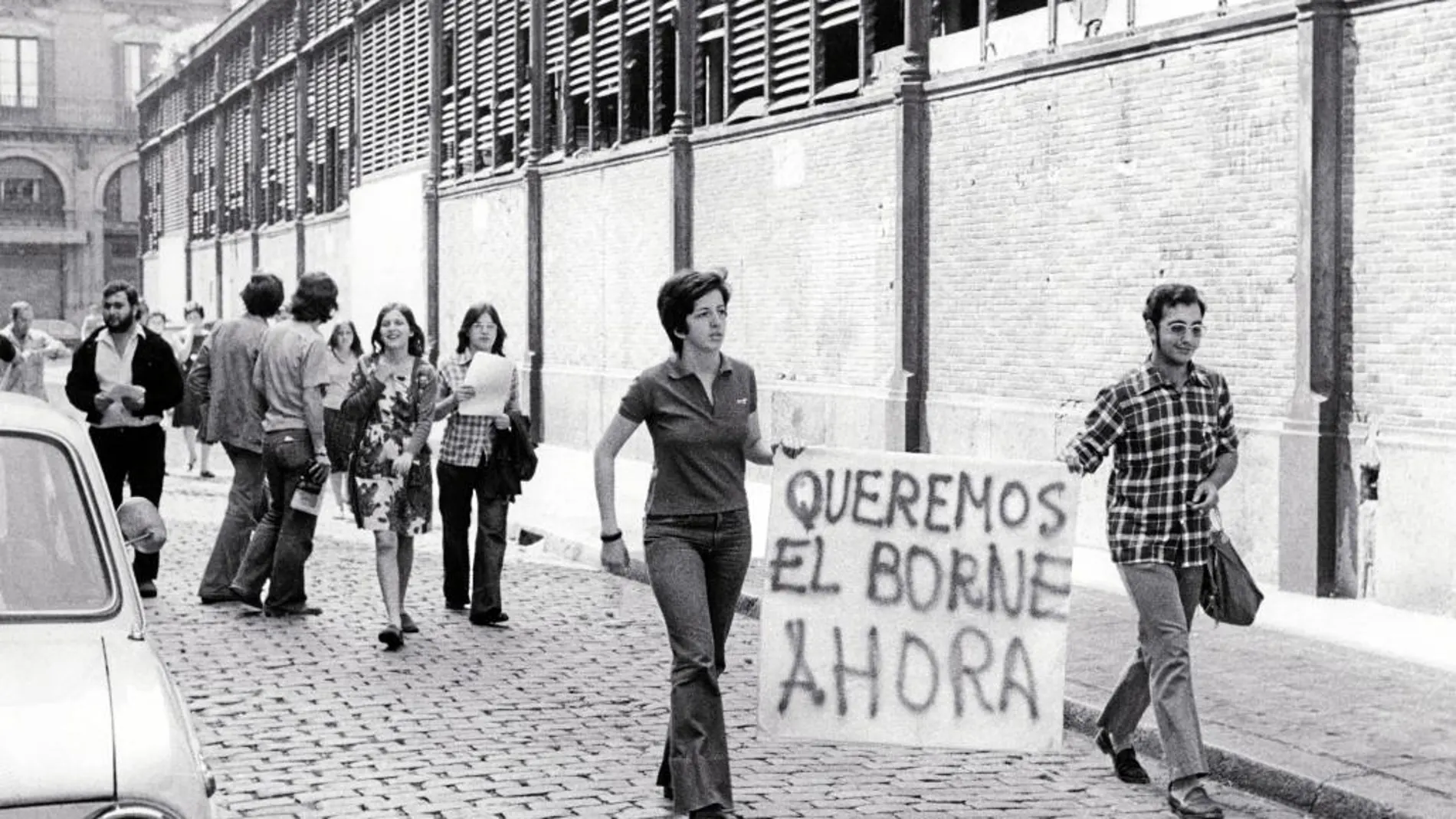 EL Born se convirtió a principios de los 70 en un centro neurálgico de reivindicación vecinal y en un gran foco de actividades sociales.