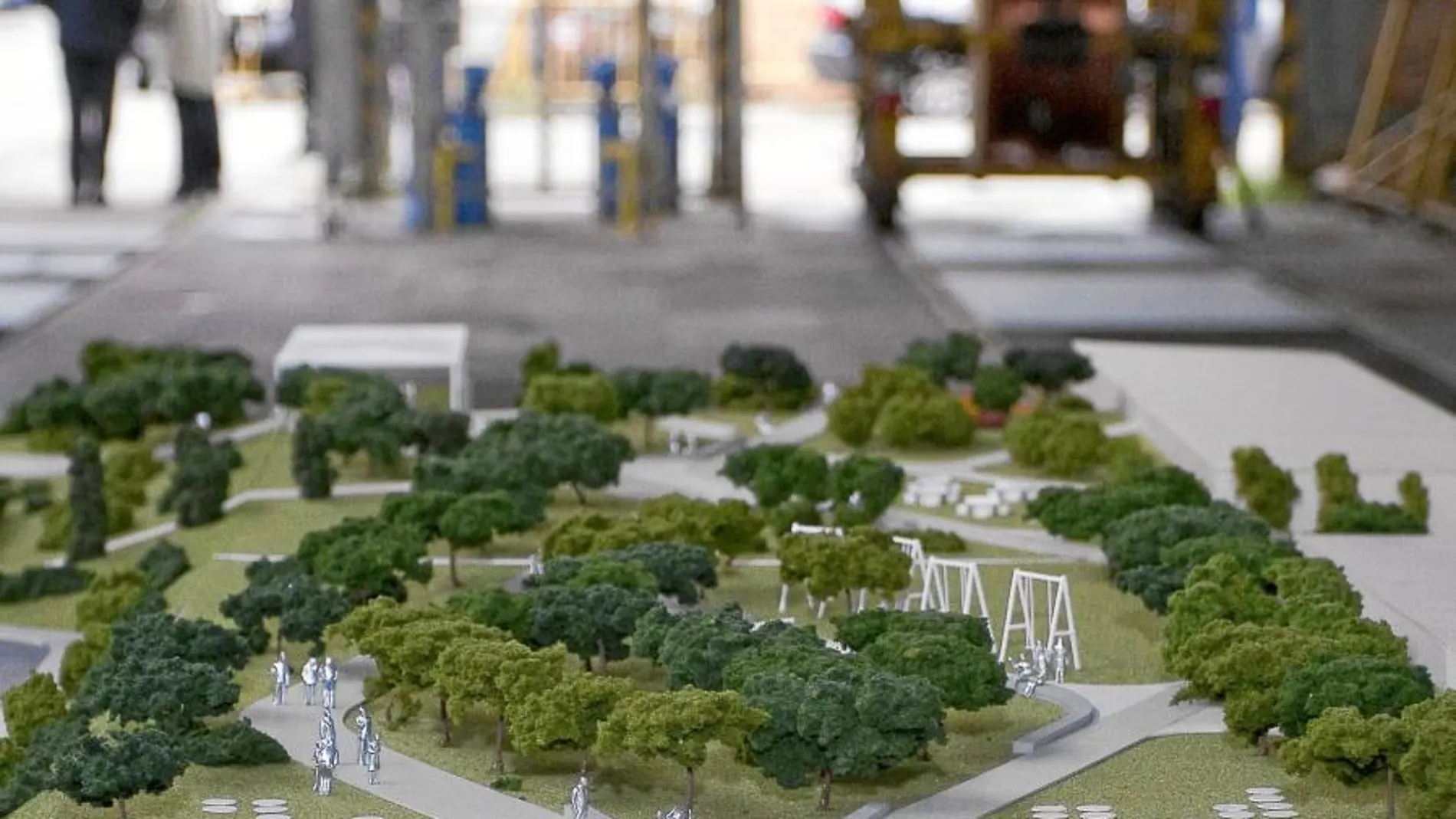 La nueva maqueta para el proyecto de viviendas en las cocheras de Cuatro Caminos recoge las modificaciones exigidas por el Ayuntamiento