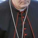 Peter Erdö. Nacido en 1952 en Budapest, Peter Erdö es también arzobispo de Esztergom-Budapest y Primado de Hungría.