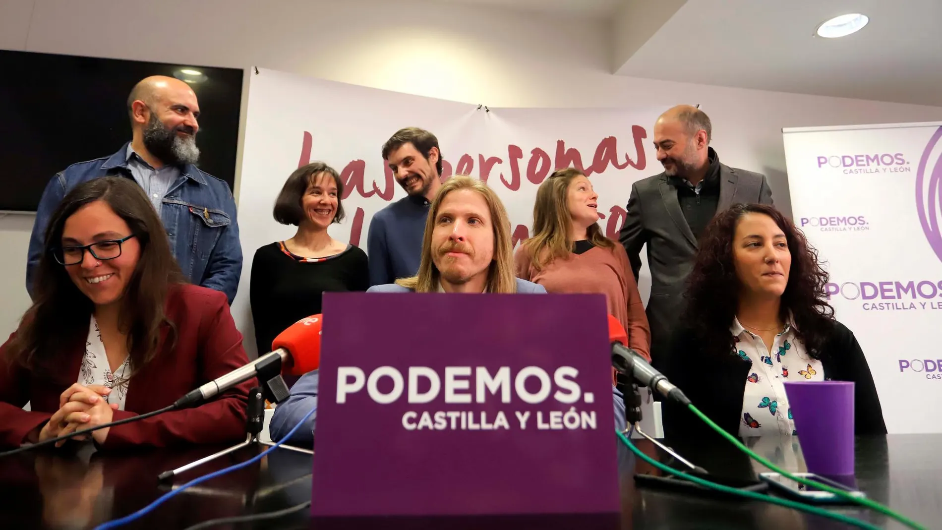 Pablo Fernández da comienzo a la precampaña de las elecciones autonómicas junto a Laura Domínguez y Ricardo López, entre otros