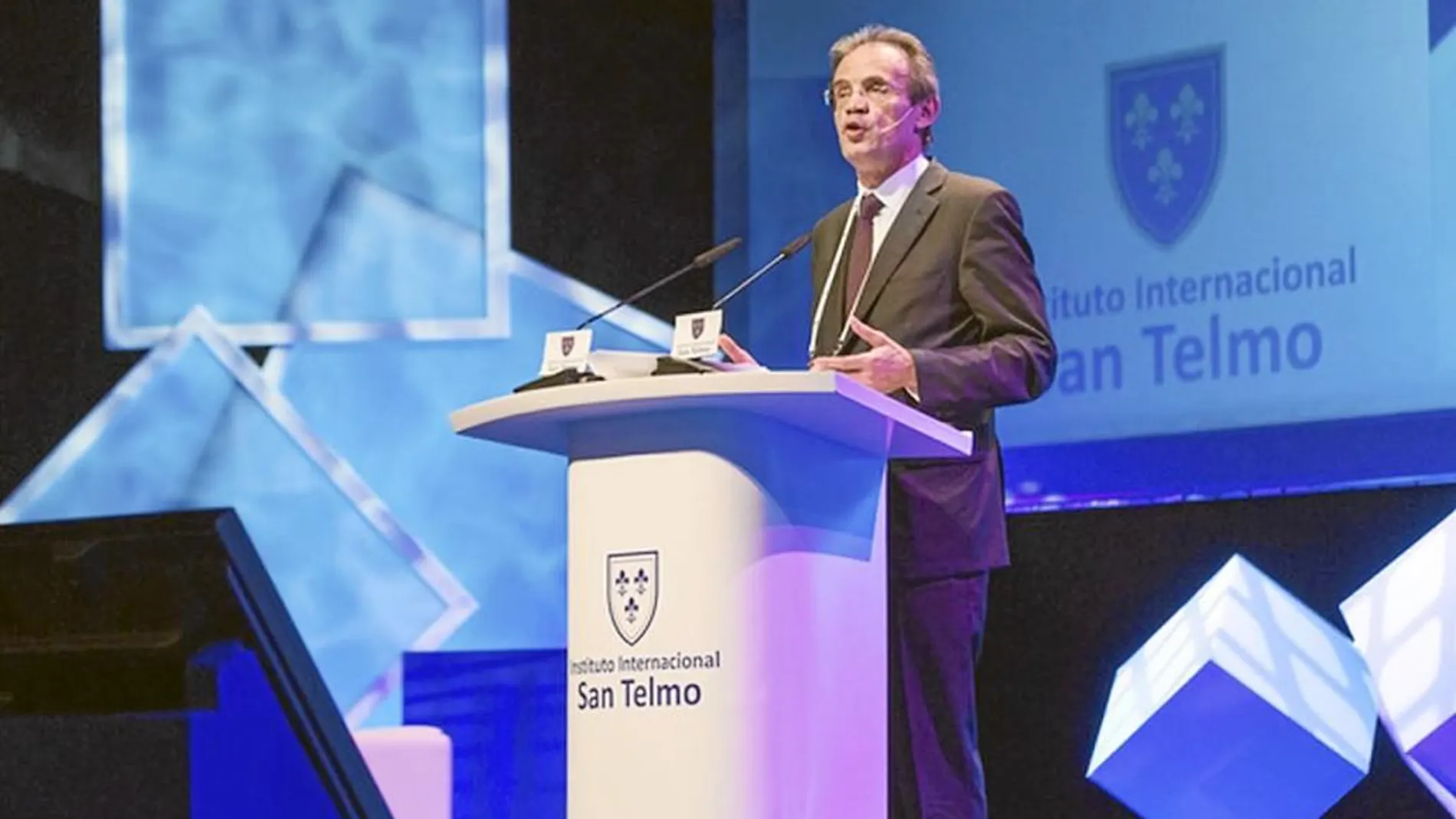 El presidente de de CaixaBank, Jordi Gual, en la Asamblea de Miembros del Instituto Internacional San Telmo.