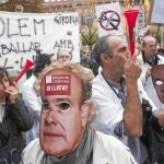 Los sanitarios deberán hacer frente a nuevos despidos y adaptarse a nuevas fórmulas de asistencia al paciente