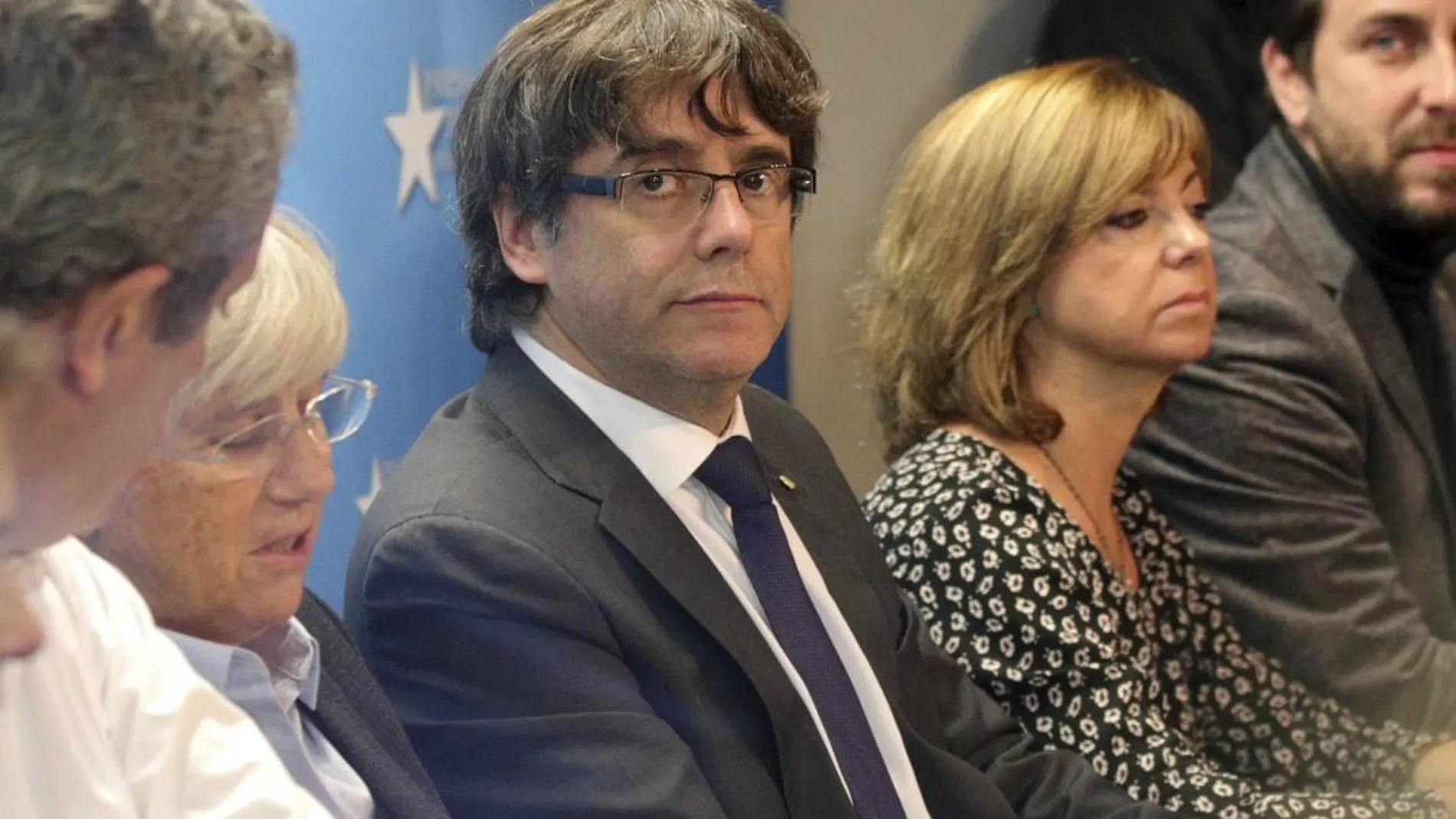 Puigdemont ha intercambiado "impresiones"con los anticapitalistas