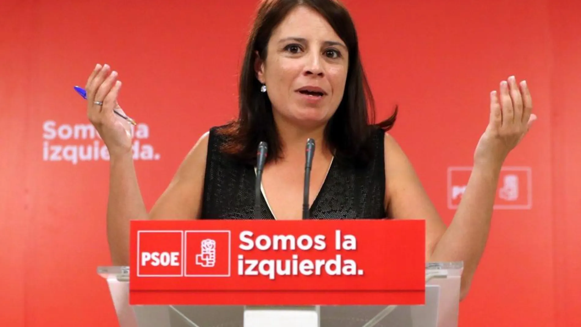 La vicesecretaria general, Adriana Lastra, durante la rueda de prensa