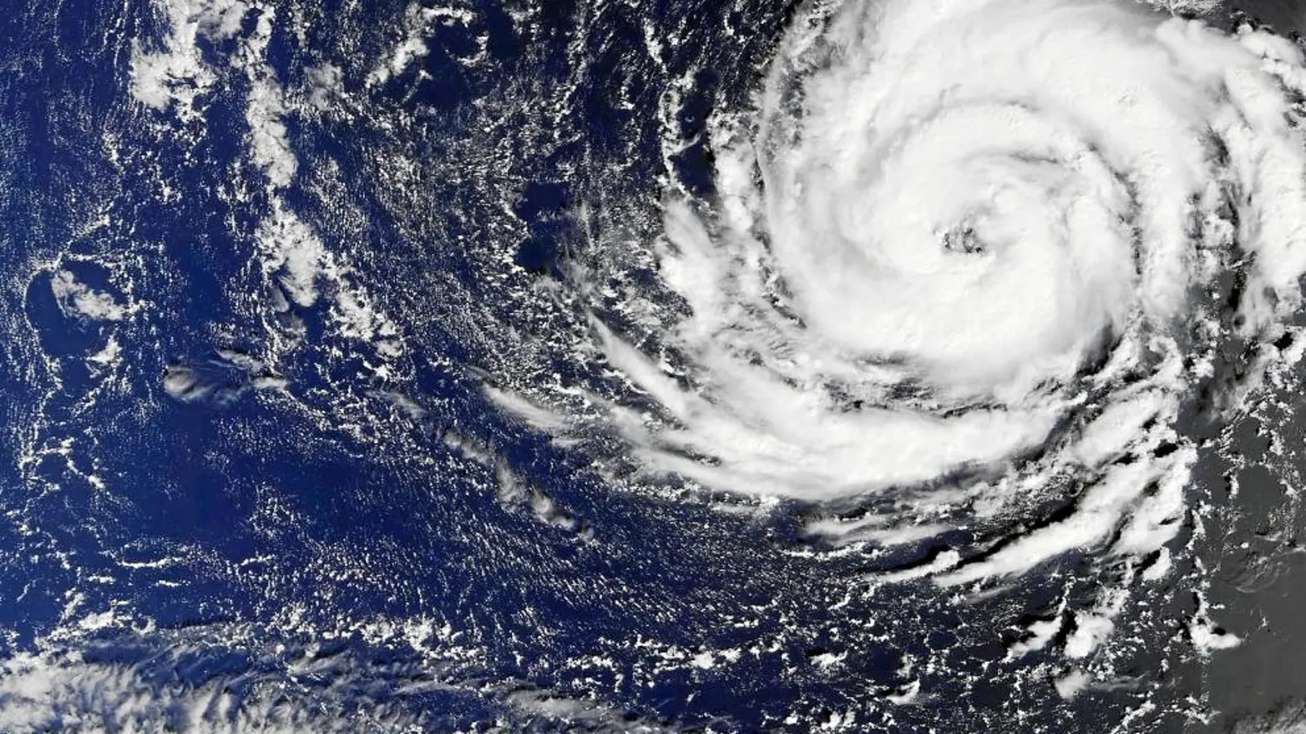 Imagen del huracán tomada por el Sentinel-3A, al suroeste de las Azores