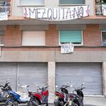 En la imagen, la fachada del edificio del calle Japó de Nou Barris, en Barcelona, que acoge la nueva mezquita creada en el distrito