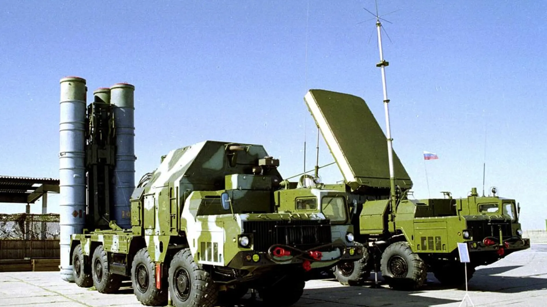 Una batería de misiles S-300, como los instalados en Siria por Rusia.