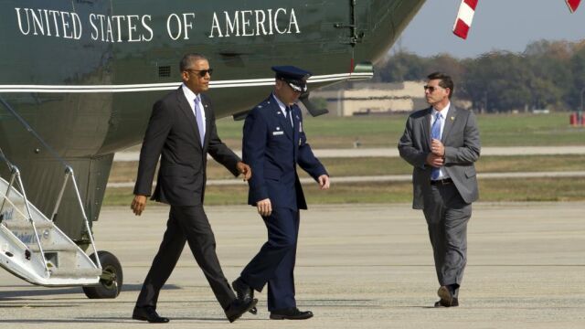 Obama viaja a Raleigh de Carolina del Norte para apoyar la campaña electoral de la candidata demócrata a la Casa Blanca, Hillary Clinton.