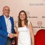 El presidente de la Diputación de Valladolid, Jesús Julio Carnero, y la de ATA, Soraya Mayo, firman el acuerdo
