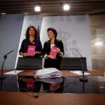 La portavoz del Gobierno, Isabel Celaá, y la ministra de Hacienda, Maria Jesús Montero, poco antes de la rueda de prensa posterior al Consejo de Ministros / Foto: Efe