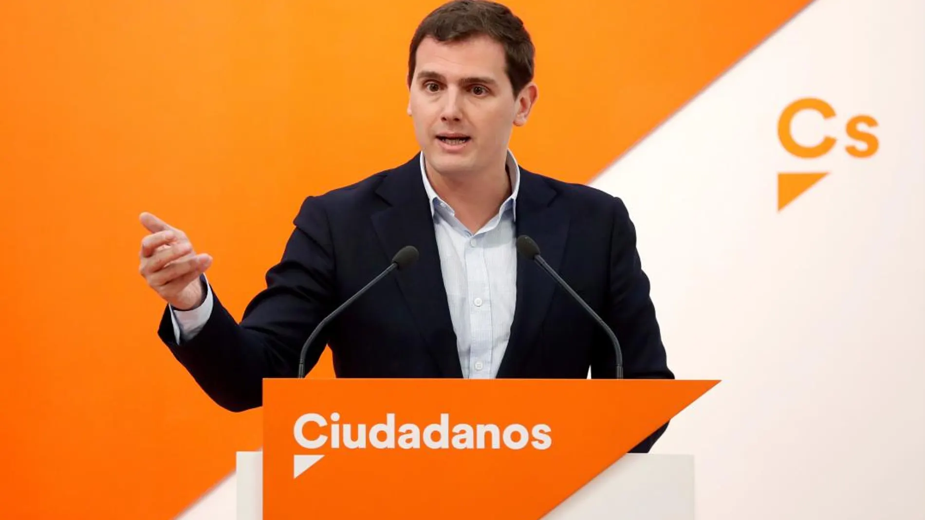 Albert Rivera, durante la rueda de prensa posterior a la reunión del Comité Permanente del partido celebrada hoy en Madrid. EFE/Chema Moya