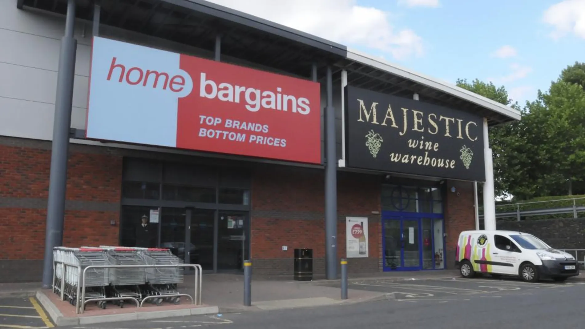 El ataque ocurrió en el establecimiento Home Bargains de Tallow Hill, en Worcester /Ap