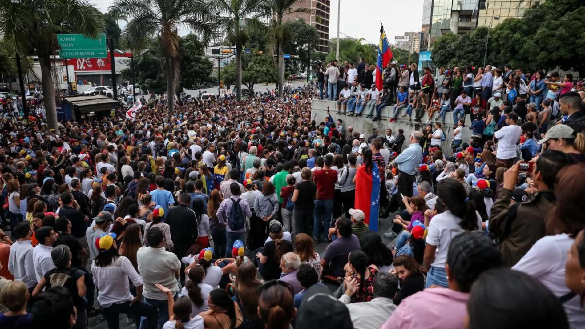 Protestan contra el Gobierno de Maduro
