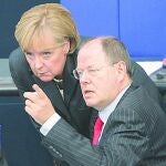 Steinbrück con Merkel en 2009