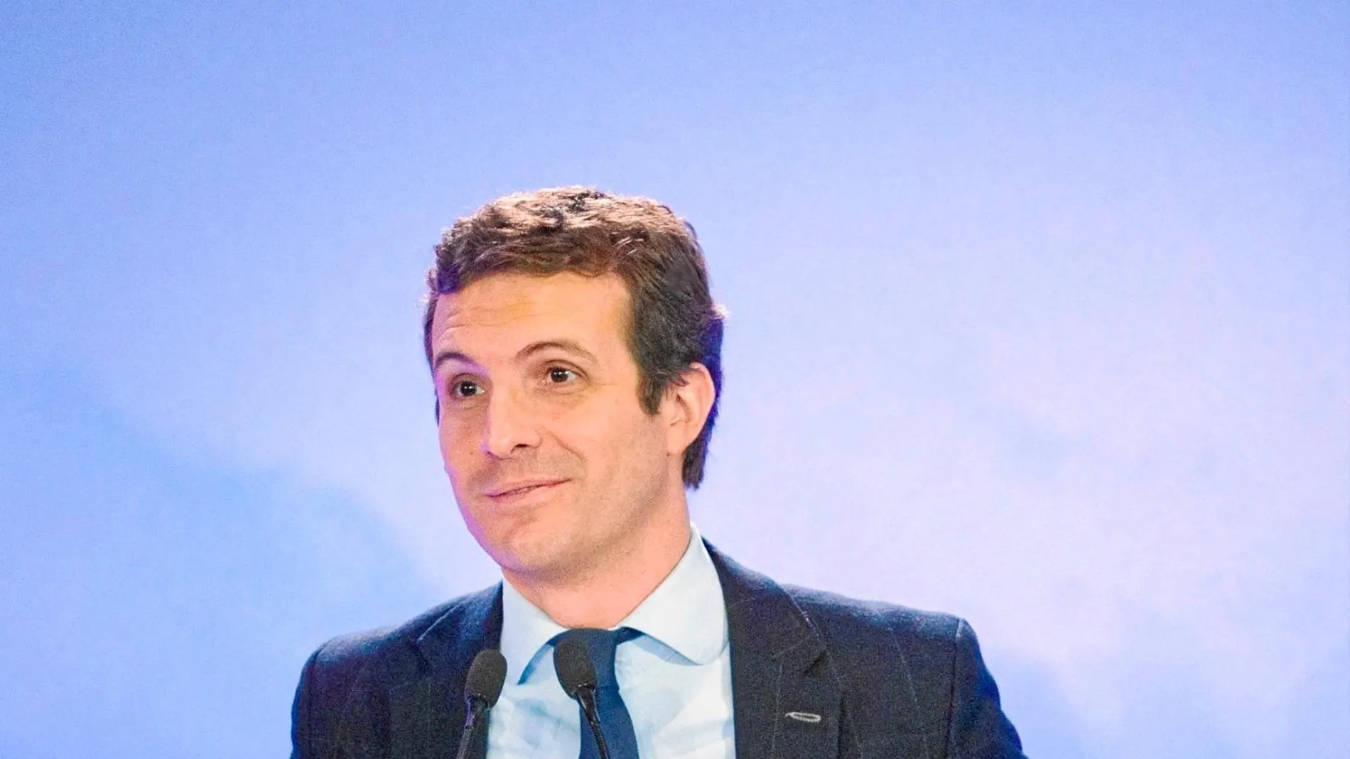 El presidente del PP, Pablo Casado, ayer desde Pamplona en la presentación de las candidatas del partido / Efe