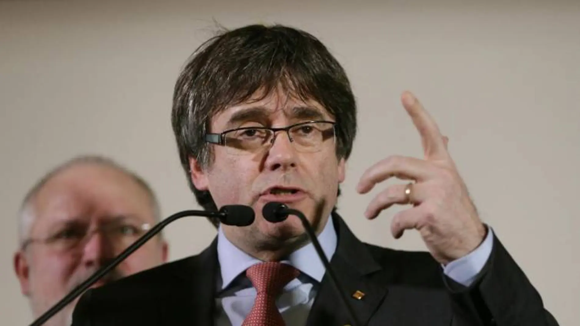 Sí que hay Ley, Puigdemont